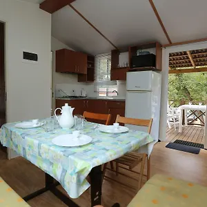 Parco vacanze Mobile Homes Comfort Capri Bijela Uvala